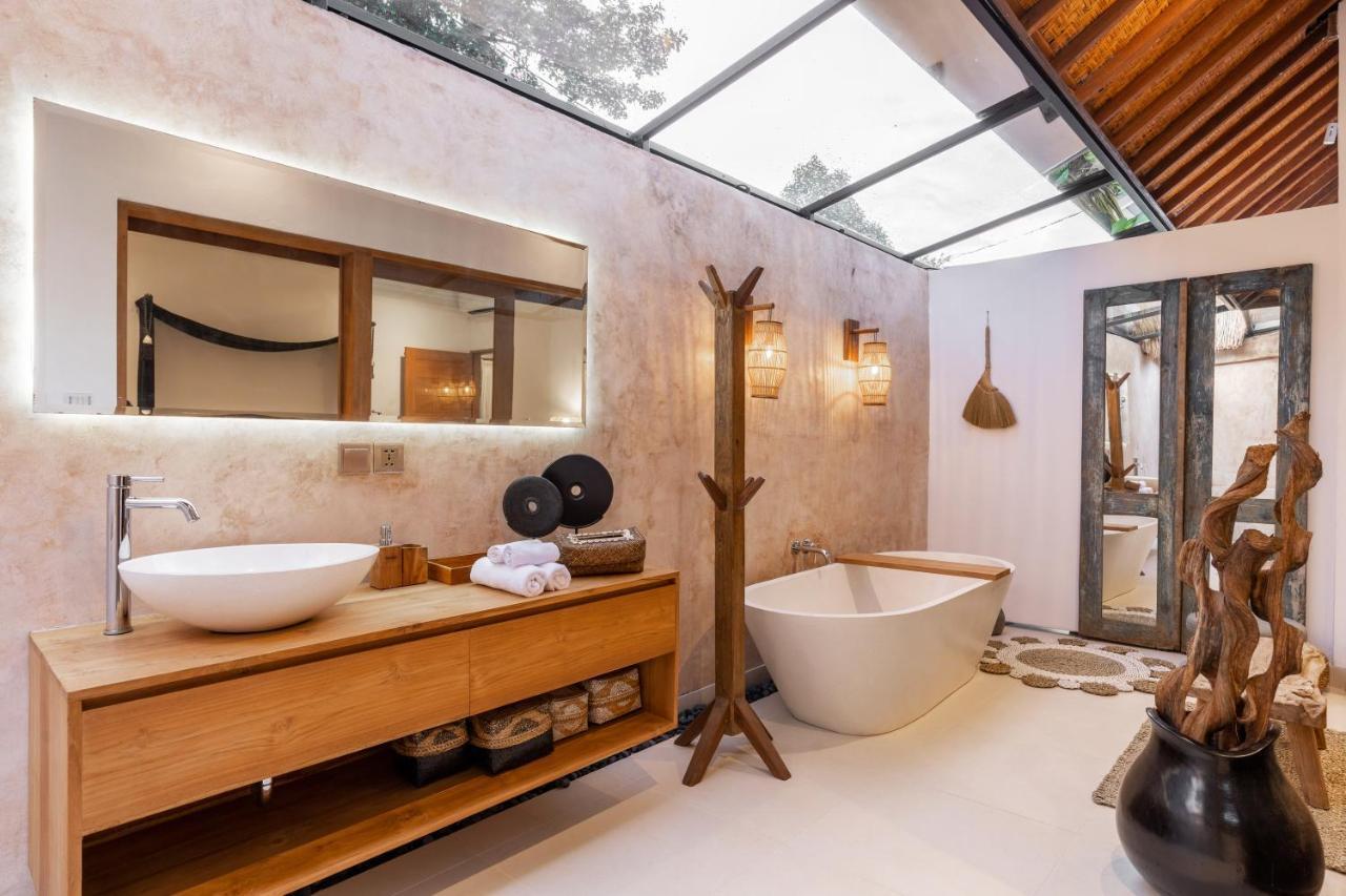 Luxury In Center W/ Natural Pool La Bohemia * Ubud