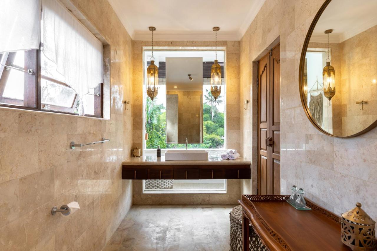 Luxury In Center W/ Natural Pool La Bohemia *