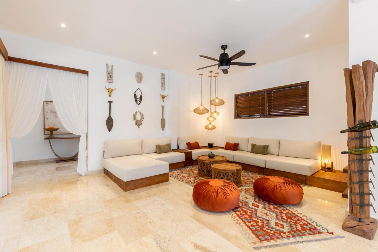 Luxury In Center W/ Natural Pool La Bohemia विला